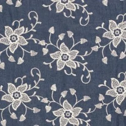 Tecido Jeans azul bordado fino com grandes flores brancas| Tissus Loup